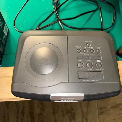 SONY DREAM MACHINE, TABLE TOP FAN AND A DOUBLE EAGLE HEAD STATUE
