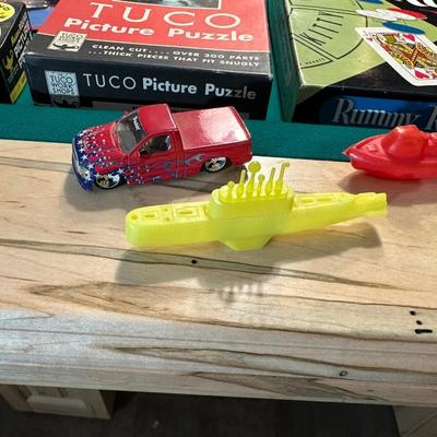 MISC TOYS, GAMES AND PUZZLE