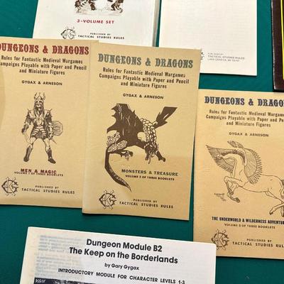 DUNGEONS & DRAGONS PLUS A METAL SHIELD