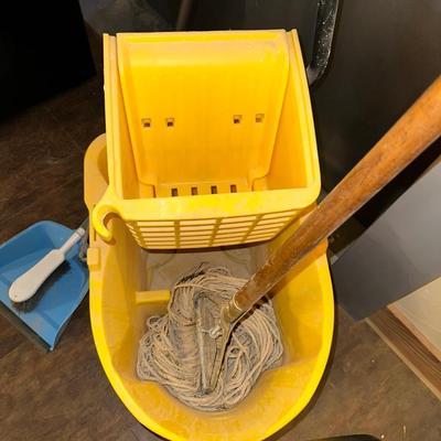 COMMERCIAL MOP BUCKET, MOP, WASTE CAN AND BROOM
