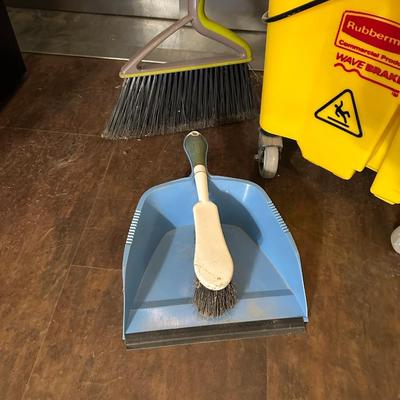 COMMERCIAL MOP BUCKET, MOP, WASTE CAN AND BROOM