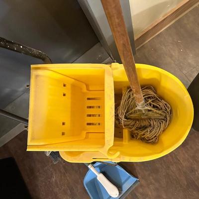 COMMERCIAL MOP BUCKET, MOP, WASTE CAN AND BROOM