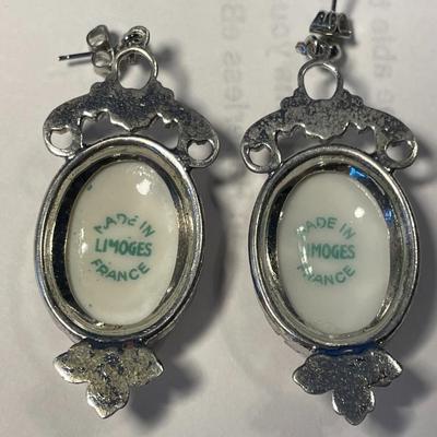 Vintage French Limoges Transferware Dangling Fashion Earrings in VG Preowned Condition.