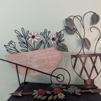 Metal/Wood Floral Wall Art (SB)