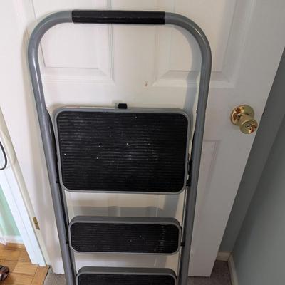 29 1/2" Tall Household Step Stool (G)