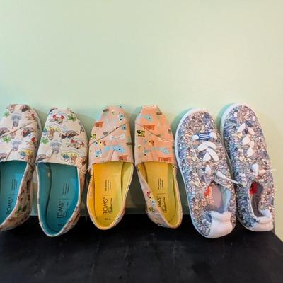 Toms Slip-On Shoes Size 5..5 (SPB)