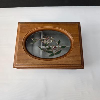 Beautiful blown glass vases with hand painted roses and a small jewelry / trinket box