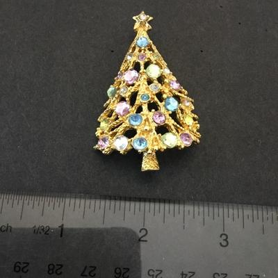 Vintage pastel gold tone, Christmas tree brooch
