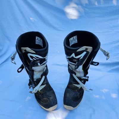 Alpinestars Motocross Boots Sizes 7,8 & 8.5 Plus Bionic Plus Knee Protectors (G-JS)