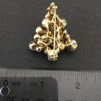 Beautiful, multicolored rhinestone Christmas tree brooch, very beautiful, multicolored, crystal rhinestones