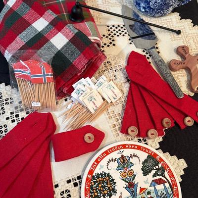 Hardanger, napkin rings from Stabo, placemats, Norwegian trivet