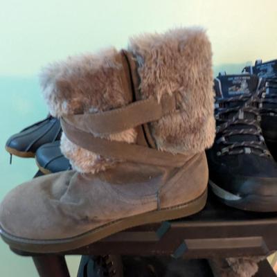 Several Boots Including Skechers Outdoor (PB)