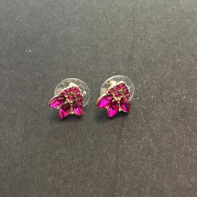Pink Rhinestone stud earrings