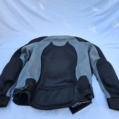 Xelement NWT Women’s Size S Motorcycle Jacket & More Protective Gear (G-JS)