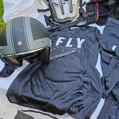 Xelement NWT Women’s Size S Motorcycle Jacket & More Protective Gear (G-JS)