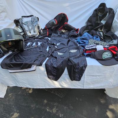 Xelement NWT Women’s Size S Motorcycle Jacket & More Protective Gear (G-JS)