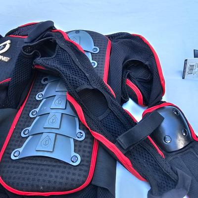 Xelement NWT Women’s Size S Motorcycle Jacket & More Protective Gear (G-JS)