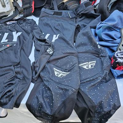 Xelement NWT Women’s Size S Motorcycle Jacket & More Protective Gear (G-JS)