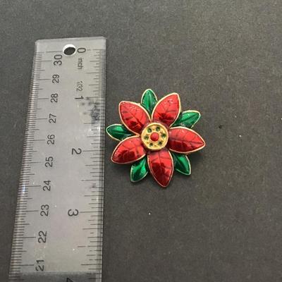 Poinsettia brooch pin