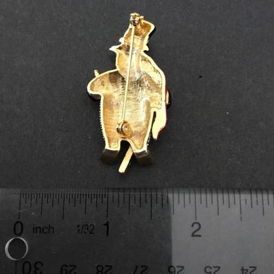 Beautiful, crystal holiday, penguin brooch/pin
