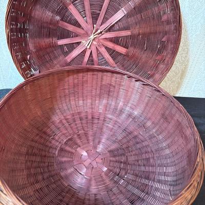Vintage Chinese sewing basket