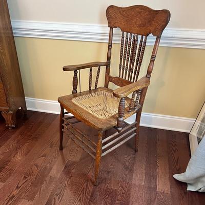 Pressed Back & Rattan Seat Arm Chair (DR-RG)