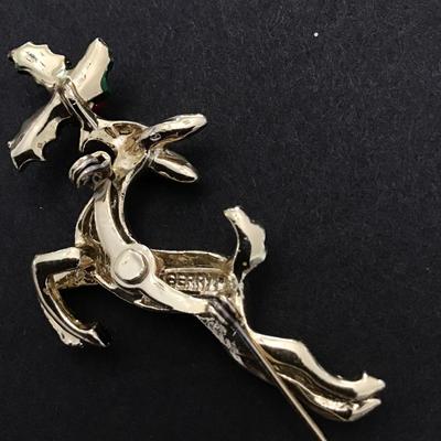 Berry’s Reindeer brooch pin