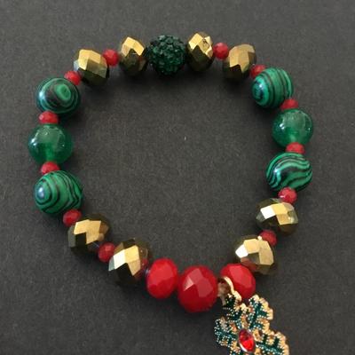 Beautiful Christmas beard stretch charm bracelet