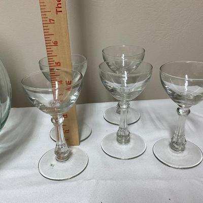 Vtg 2 Gal green pumpkin shaped beverage decanter, & wine glasses.