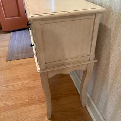 Cute. Off-white side table with drawers