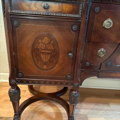 Antique sideboard - Stunning!