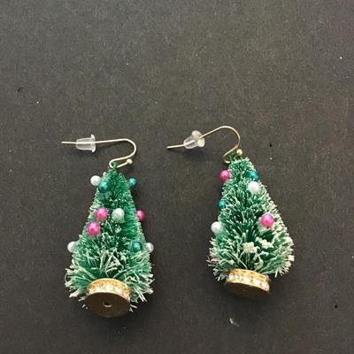 Vintage Christmas tree dangle earrings