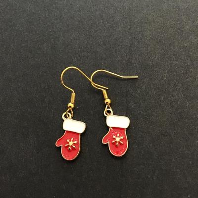Cute mitten dangle earrings