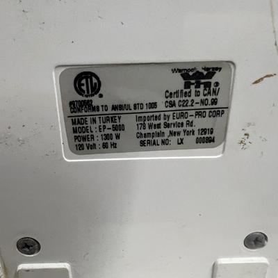 Sale Photo Thumbnail #10: Euro-Pro Electronic press, item was turned on in the cloth did get warm. We left it on its lowest setting.