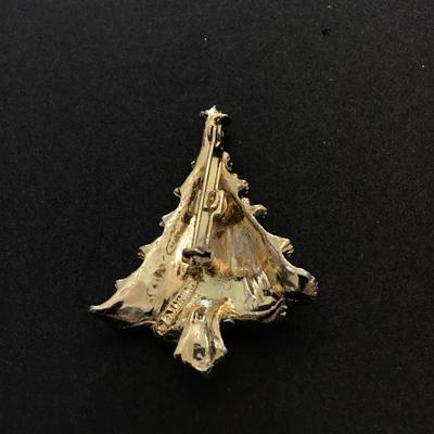 Christmas tree brooch by Jerry’s