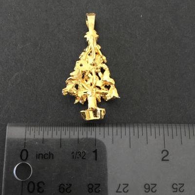 Beautiful Christmas mid-century frosted Christmas tree pendant very beautiful