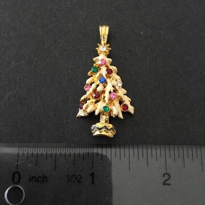 Beautiful Christmas mid-century frosted Christmas tree pendant very beautiful