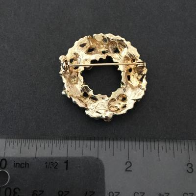 Liz Claiborne Christmas wreath brooch