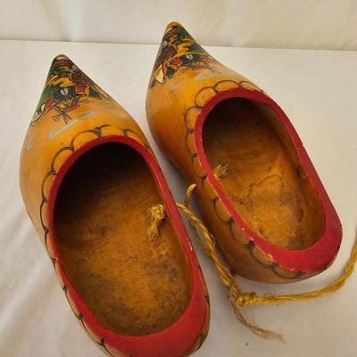 Eclectic European Decor - Dutch Clogs, Edinburgh Art & More (G-JS)