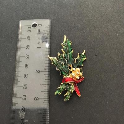 Mistletoe brooch pin