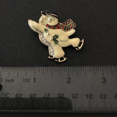 Cute couples, snowman, couple, ice-skating, brooch, vintage