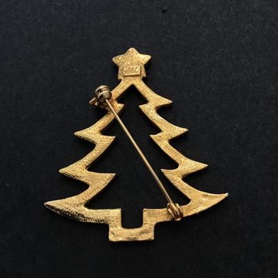 Christmas tree brooch pin makers mark