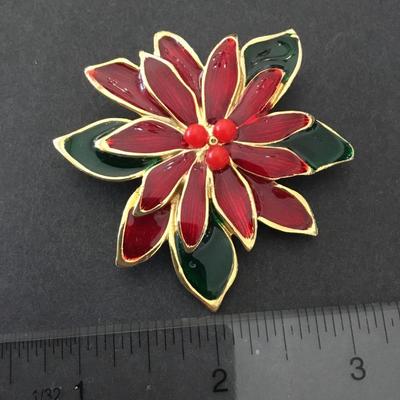 Vintage, beautiful Christmas brooch, flower Christmas bro