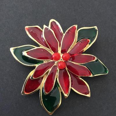 Vintage, beautiful Christmas brooch, flower Christmas bro