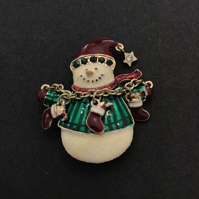 Snowman brooch pin