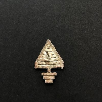Christmas tree pin