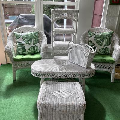 7 pc vintage wicker patio set