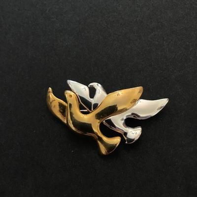 Cute dove pin brooch