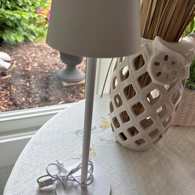 Owl vase, trinket dishes, USB lamp, more