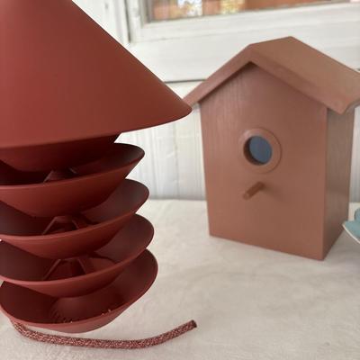 Bird house & feeder, misc decor
